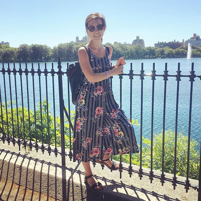 Flashback to frolicking in the sun and wearing my mom’s clothes (per usual) 💃🏻☀️🌲